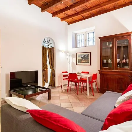Vintage A Teatro Scala Apartment